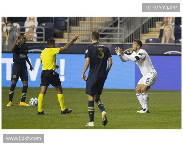 费城联合对阵芝加哥火焰精彩直播全程回顾与赛后分析